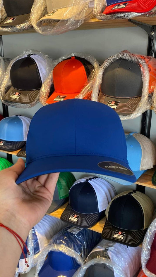 Gorra Azul rey nuevo 2024